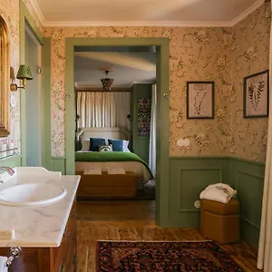 rosegardenhouse.hotels-lisbon-portugal.com/